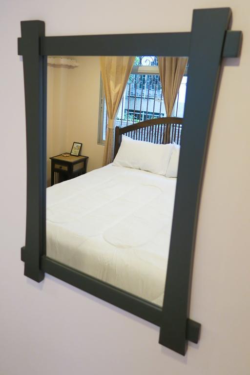 The Grand Palace Hostel Bangkok Oda fotoğraf